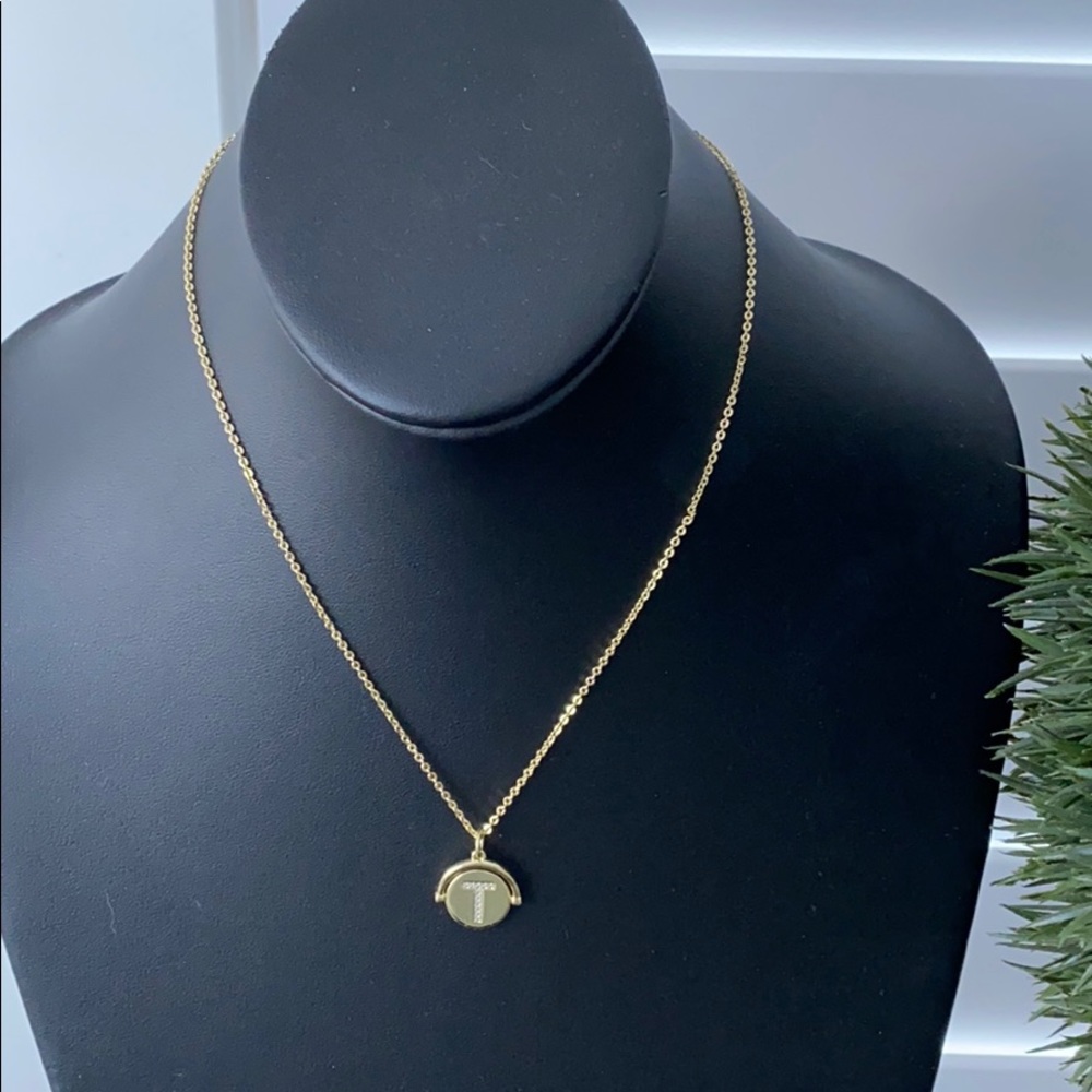 Nordstrom Lulu (L) NEW Inital T Necklace